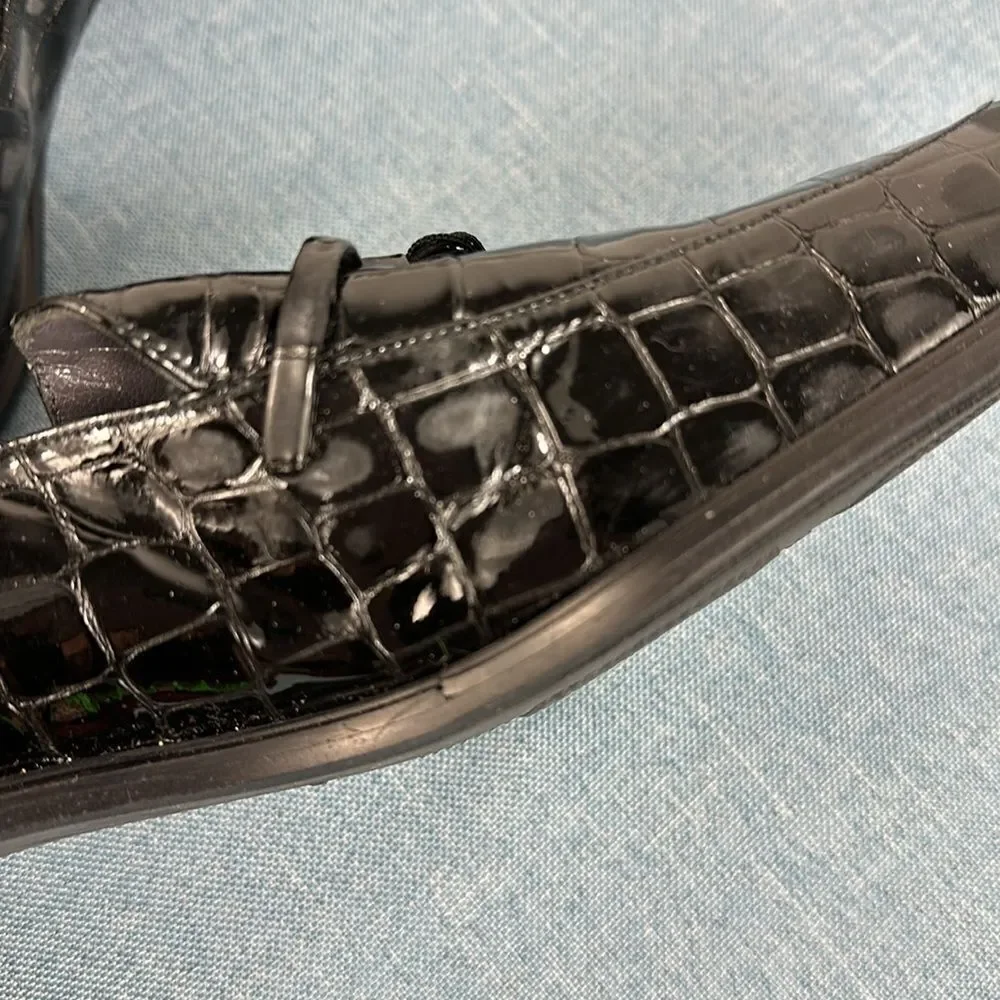 Stuart Weitzman Oxfords Vintage Black Patent Leather Loafers Size 8 M